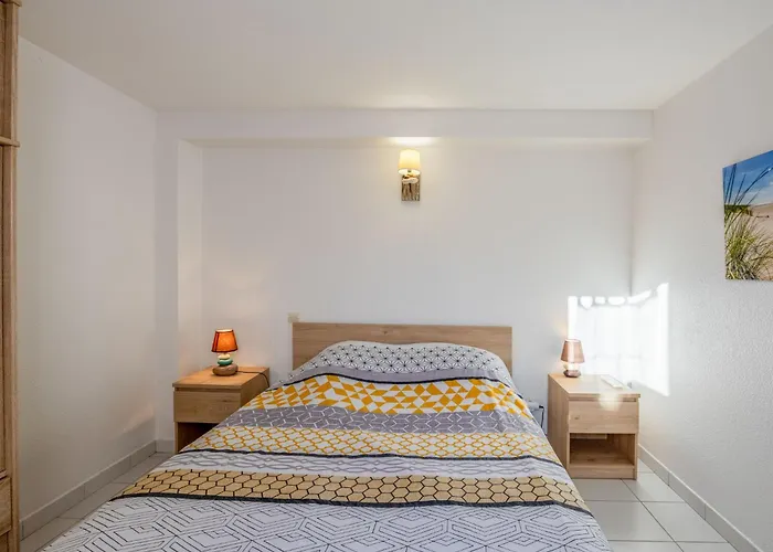 Rochelongue By Interhome * Agde